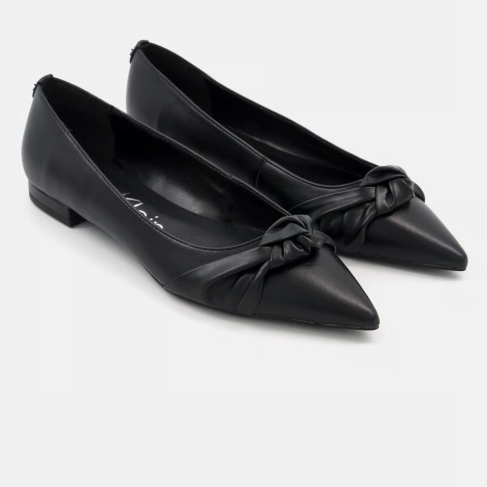 NWT Calvin Klein Black Pointed Toe Loafers with Bow